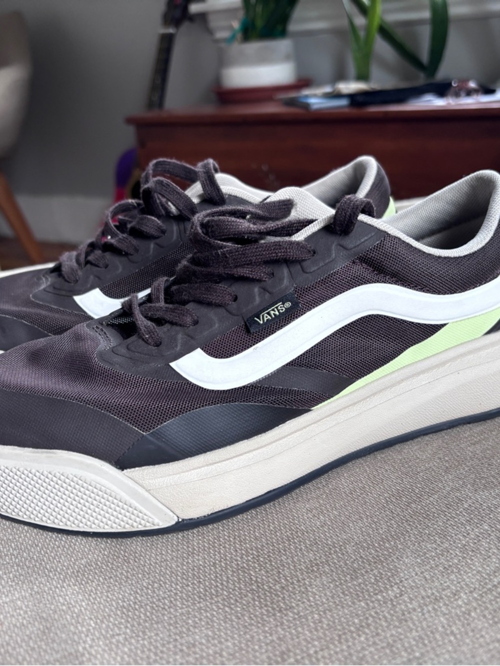 Vans ultra range 2.0 Men’s Black/White Low-Top Sneakers